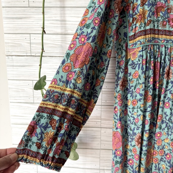 R Vivimos Dress - Picture 5 of 7